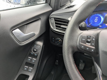 Photo 14 du bon plan FORD Puma 1.0 Flexifuel 125ch S&S mHEV ST-Line occasion à 18990 €
