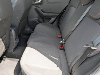 Photo 9 du bon plan FORD Puma 1.0 EcoBoost Hybrid 125ch ST-Line S&S Powershift occasion à 24990 €