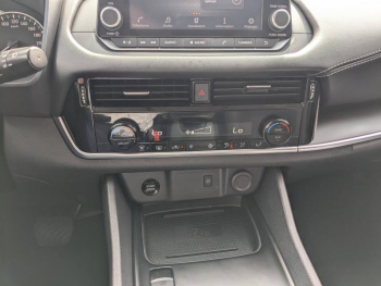 Photo 14 du bon plan NISSAN Qashqai e-POWER 190ch Business Edition occasion à 22990 €