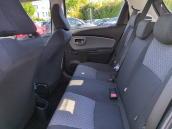 Photo 17 du bon plan TOYOTA Yaris 100 VVT-i Dynamic 5p occasion à 11500 €