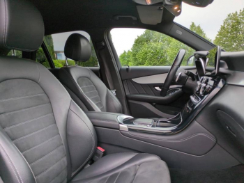Photo 17 du bon plan MERCEDES-BENZ GLC 300 de 194+122ch AMG Line 4Matic 9G-Tronic occasion à 29990 €