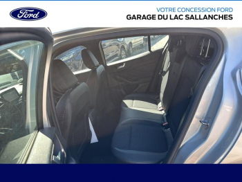 Photo 11 du bon plan FORD Focus 1.0 EcoBoost 125ch ST-Line Business BVA occasion à 15990 €
