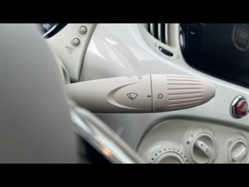 Photo 20 du bon plan FIAT 500 1.2 8v 69ch Lounge occasion à 8890 €