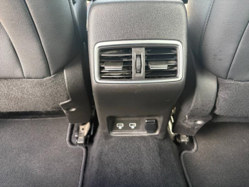 Photo 12 du bon plan RENAULT Kadjar 1.3 TCe 160ch FAP Black Edition SL EDC occasion à 15990 €