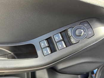 Photo 15 du bon plan FORD Puma 1.0 EcoBoost Hybrid 125ch ST-Line X S&S occasion à 18490 €