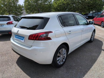 Photo 4 du bon plan PEUGEOT 308 1.2 PureTech 130ch S&S Allure Pack EAT8 occasion à 10990 €