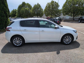 Photo 5 du bon plan PEUGEOT 308 1.2 PureTech 130ch S&S Allure Pack EAT8 occasion à 10990 €
