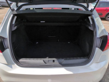 Photo 13 du bon plan PEUGEOT 308 1.2 PureTech 130ch S&S Allure Pack EAT8 occasion à 10990 €