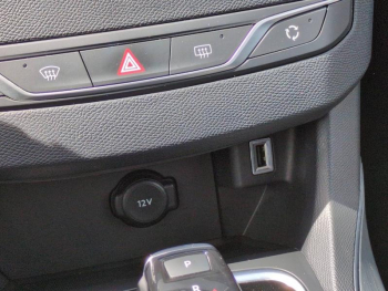 Photo 22 du bon plan PEUGEOT 308 1.2 PureTech 130ch S&S Allure Pack EAT8 occasion à 10990 €