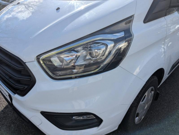 Photo 19 du bon plan FORD Transit Custom Fg VUL 280 L1H1 2.0 EcoBlue 130 Trend Business 7cv occasion à 19980 €