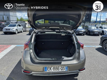 Photo 10 du bon plan TOYOTA Auris HSD 136h Design occasion à 13990 €