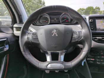 Photo 21 du bon plan PEUGEOT 2008 1.2 PureTech 130ch GT Line S&S occasion à 8990 €