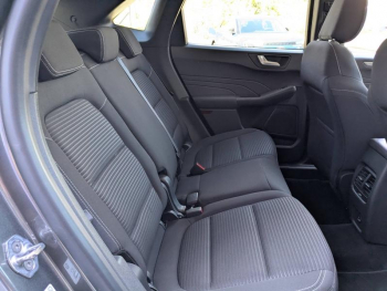 Photo 18 du bon plan FORD Kuga 2.5 Duratec 190ch FHEV E85 Titanium BVA occasion à 23490 €