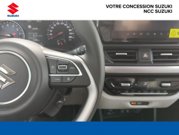 Photo 11 du bon plan SUZUKI Swift 1.2 Hybrid 83ch Pack occasion à 19990 €