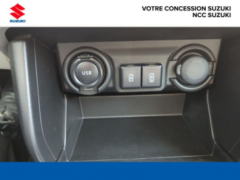 Photo 14 du bon plan SUZUKI Swift 1.2 Hybrid 83ch Pack occasion à 19990 €