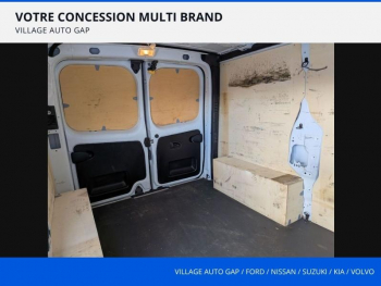 Photo 21 du bon plan RENAULT Trafic Fg VUL L1H1 2T8 2.0 Blue dCi 150ch Extra -24 occasion à 26990 €