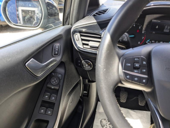 Photo 11 du bon plan FORD Fiesta 1.0 Flexifuel 95ch Titanium Business 5p occasion à 14990 €