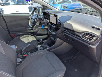 Photo 19 du bon plan FORD Fiesta 1.0 Flexifuel 95ch Titanium Business 5p occasion à 14990 €