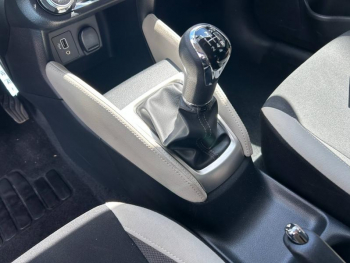 Photo 16 du bon plan NISSAN Micra 1.0 IG-T 100ch Acenta 2019 occasion à 10895 €