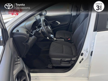 Photo 11 du bon plan TOYOTA Yaris 120 VVT-i Dynamic Business 5p MC24 occasion à 17990 €