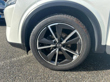 Photo 20 du bon plan NISSAN Qashqai 1.7 dCi 150ch Tekna Intelligent 4x4 Xtronic 2019 Euro6-EVAP occasion à 21995 €