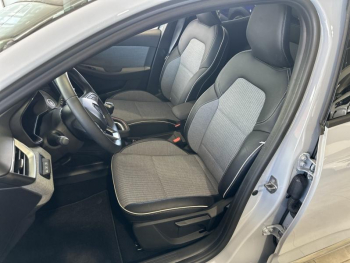 Photo 12 du bon plan RENAULT Clio 1.0 TCe 90ch Techno occasion à 16790 €
