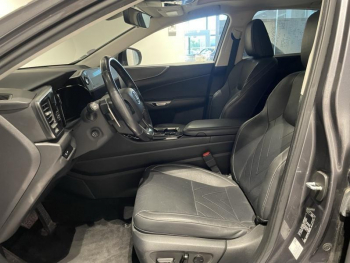 Photo 17 du bon plan LEXUS NX 450h+ Executive 4WD MY24 occasion à 55900 €