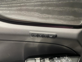 Photo 18 du bon plan LEXUS NX 450h+ Executive 4WD MY24 occasion à 55900 €