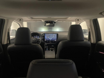 Photo 23 du bon plan LEXUS NX 450h+ Executive 4WD MY24 occasion à 55900 €