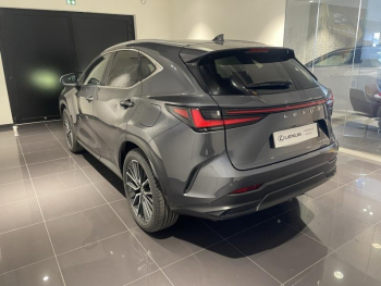 Photo 6 du bon plan LEXUS NX 450h+ Executive 4WD occasion à 40490 €