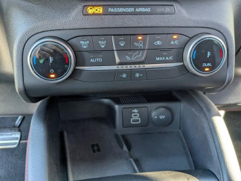 Photo 15 du bon plan FORD Kuga 2.5 Duratec 225ch PHEV Graphite Tech Edition BVA occasion à 30500 €