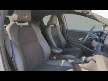 Photo 12 du bon plan TOYOTA Yaris 116h GR Sport 5p MY22 occasion à 20880 €