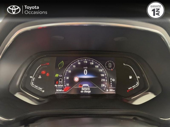 Photo 14 du bon plan RENAULT Captur 1.3 TCe 140ch FAP Intens EDC Attelage occasion à 17690 €
