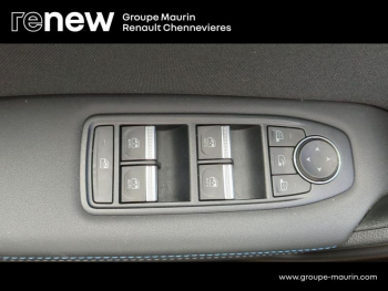 Photo 21 du bon plan RENAULT Captur 1.6 E-Tech full hybrid 145ch esprit Alpine occasion à 26989 €