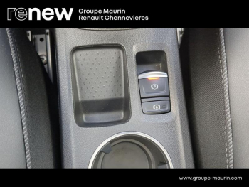 Photo 33 du bon plan RENAULT Captur 1.6 E-Tech full hybrid 145ch esprit Alpine occasion à 26989 €