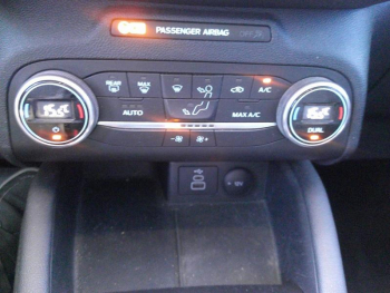 Photo 12 du bon plan FORD Kuga 2.5 Duratec 190ch Flexifuel FHEV E85 Titanium BVA occasion à 23900 €