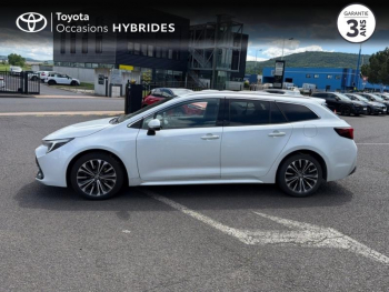 Photo 3 du bon plan TOYOTA Corolla Touring Spt 1.8 140ch Design MY23 occasion à 26990 €