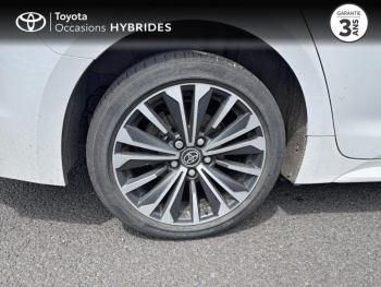Photo 16 du bon plan TOYOTA Corolla Touring Spt 1.8 140ch Design MY23 occasion à 26990 €