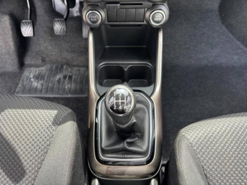 Photo 11 du bon plan SUZUKI Ignis 1.2 Dualjet 90ch Privilège occasion à 9990 €