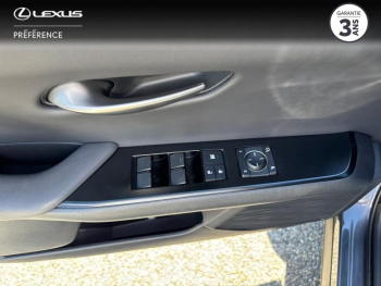 Photo 12 du bon plan LEXUS UX 250h 2WD Luxe Plus MY22 occasion à 27990 €