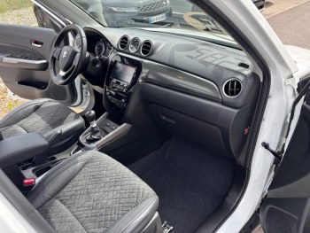 Photo 12 du bon plan SUZUKI Vitara 1.4 Boosterjet Hybrid 129ch Style occasion à 18990 €