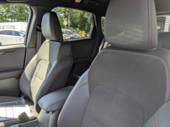 Photo 19 du bon plan FORD Kuga 2.5 Duratec 190ch FHEV E85 ST-Line X BVA occasion à 27990 €