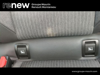 Photo 19 du bon plan RENAULT Clio 1.6 E-Tech hybride 140ch Intens -21N occasion à 15290 €