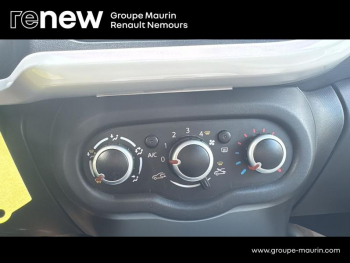 Photo 19 du bon plan RENAULT Twingo 0.9 TCe 90ch Intens EDC Euro6c occasion à 11490 €