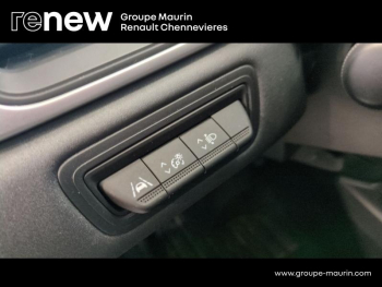 Photo 16 du bon plan RENAULT Captur 1.6 E-Tech hybride 145ch Business -21 occasion à 17999 €