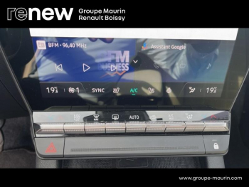 Photo 28 du bon plan RENAULT Megane E-Tech Electric EV60 220ch Iconic super charge -C occasion à 25990 €