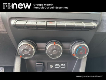 Photo 22 du bon plan RENAULT Clio 1.5 dCi 100ch Evolution - 25 occasion à 16390 €