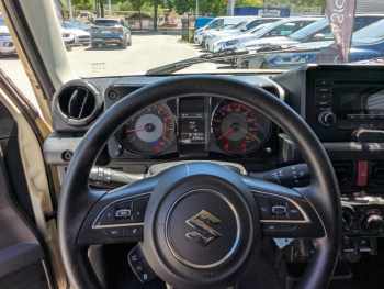 Photo 15 du bon plan SUZUKI Jimny 1.5 VVT Privilège occasion à 26987 €