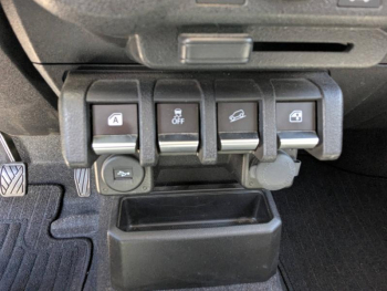 Photo 22 du bon plan SUZUKI Jimny 1.5 VVT Privilège occasion à 26987 €