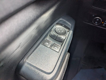 Photo 13 du bon plan FORD Ranger VUL 2.0 EcoBlue 170ch Stop&Start Super Cab XLT 4x4 BVA6 occasion à 35984 €